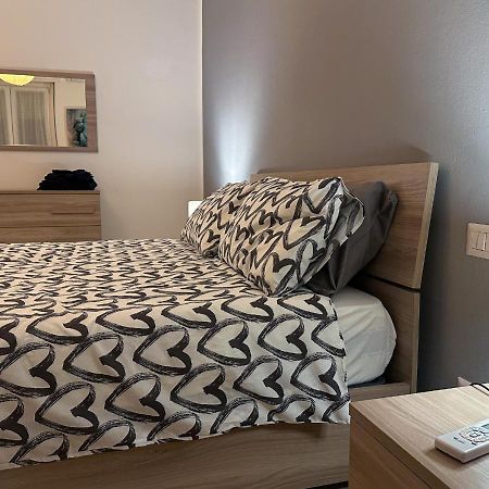 Modern Cenisio Apartment - Self Check-In & Parking Mailand Exterior foto